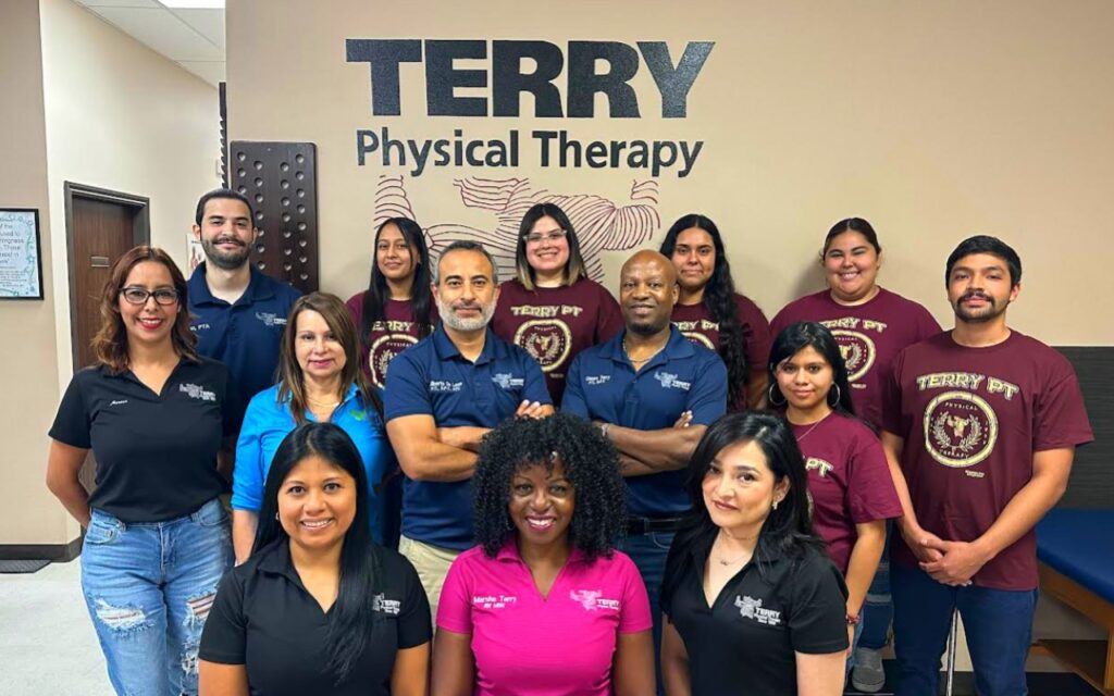 Team-photo-2023-Terry-Physical-Therapy-MISSION-TX.jpg